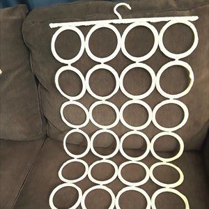 Scarf Holder & Organizer